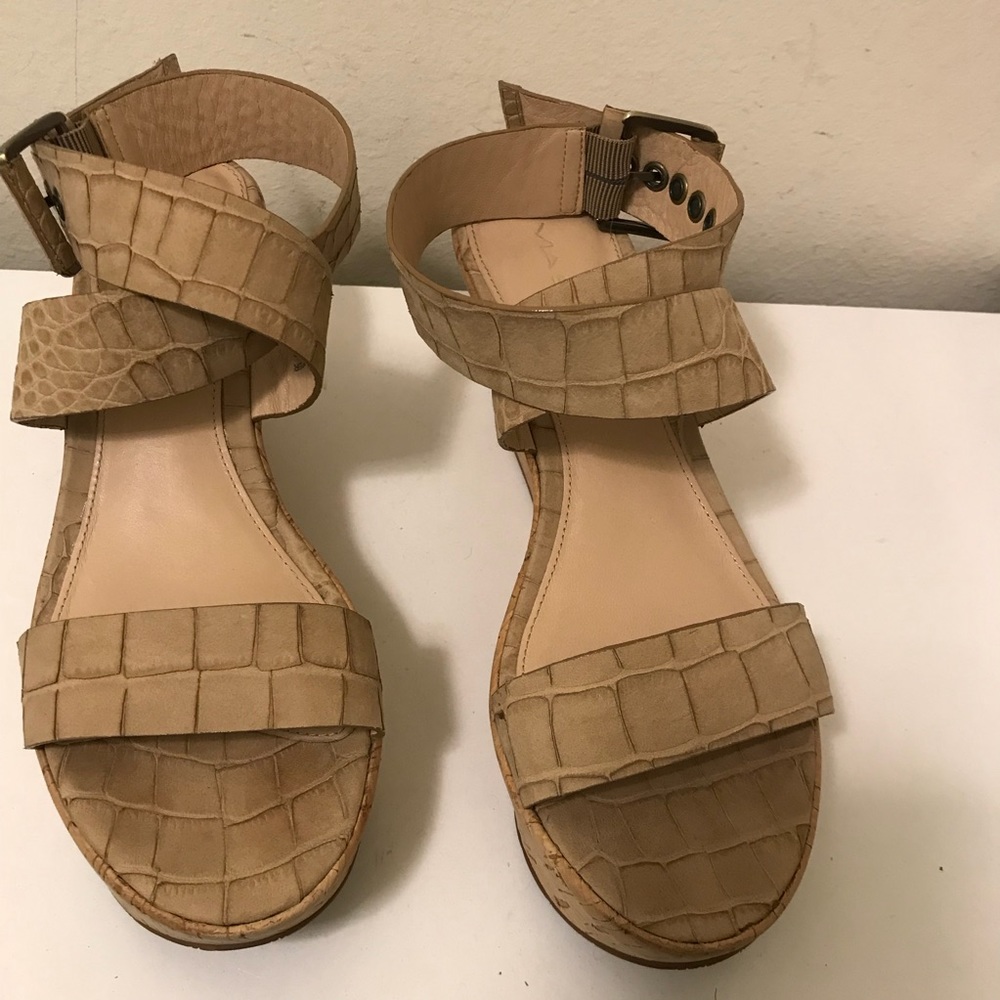 Via Spiga criss cross ankle strap platform sandals